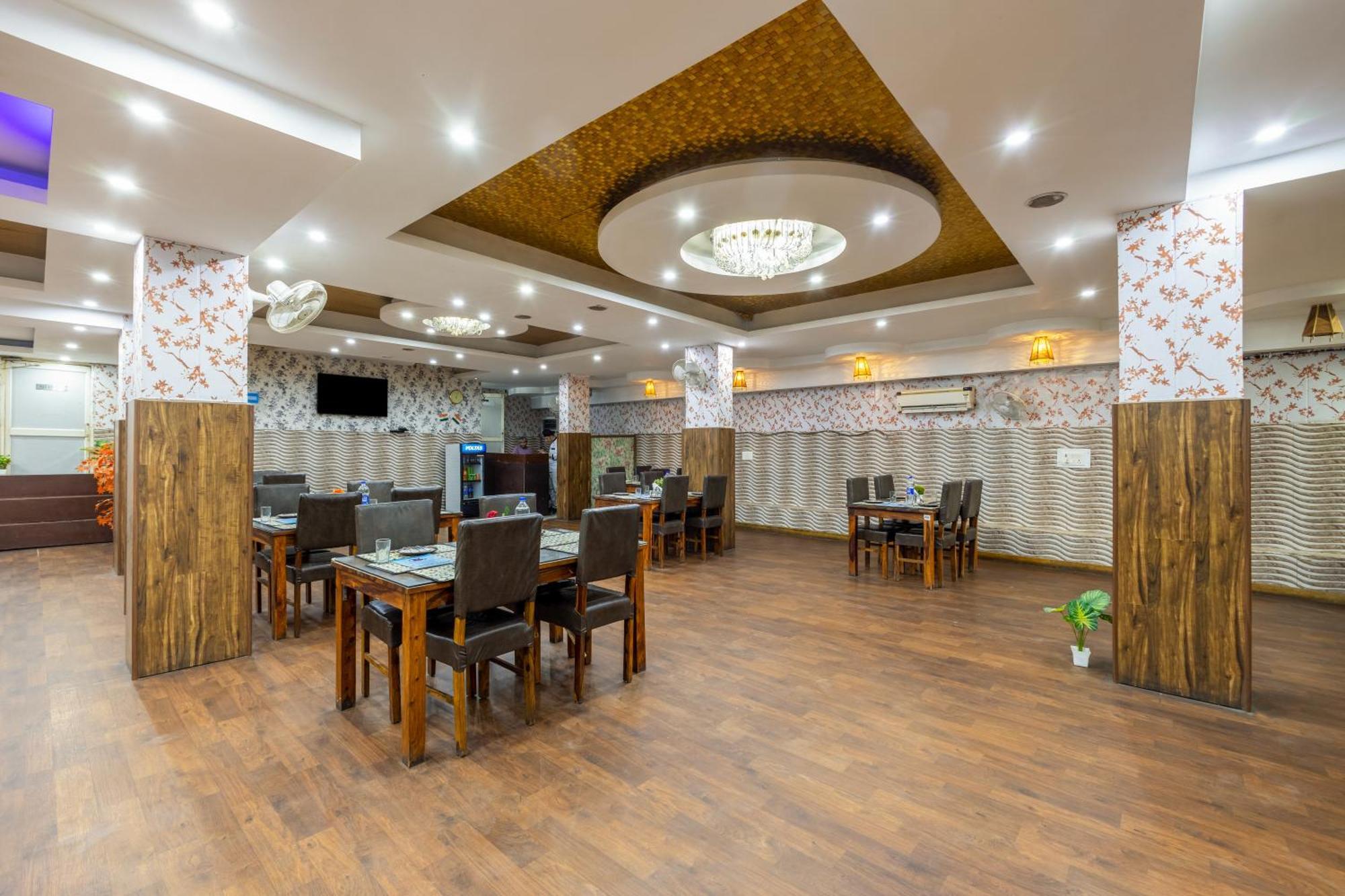 Kabul Hotel By Nexhub Palace - Medanta Gurgaon Exterior foto