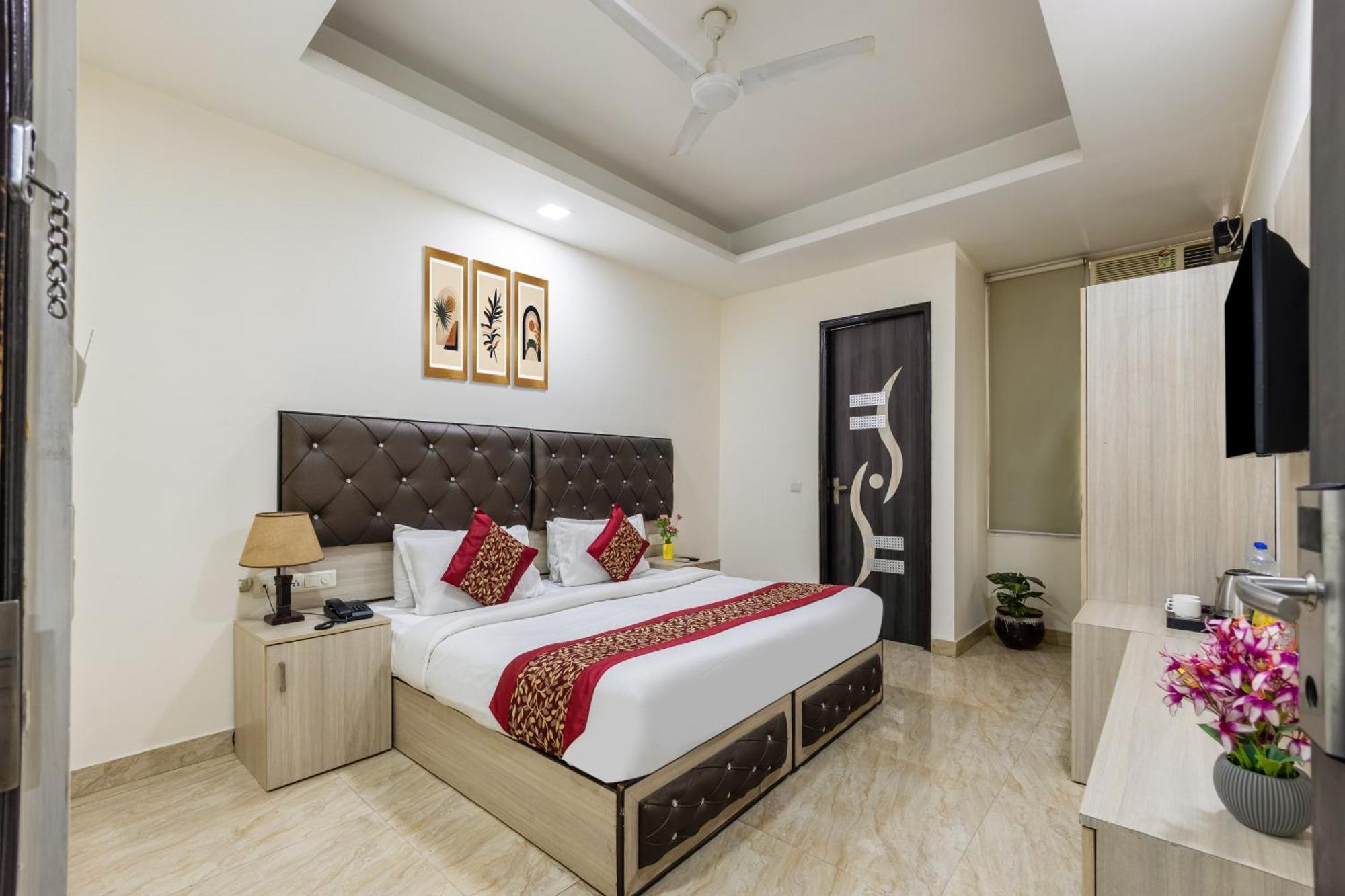 Kabul Hotel By Nexhub Palace - Medanta Gurgaon Exterior foto
